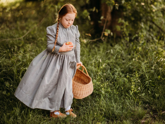 Anne's Plain Dress (1890-1910)