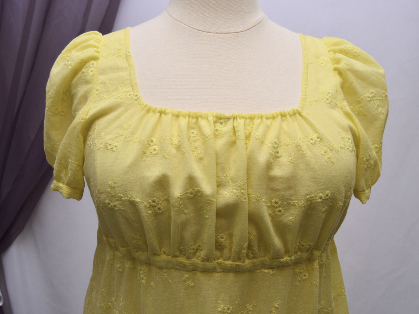 Size L/XL: Yellow Regency Gown (1800-1815)