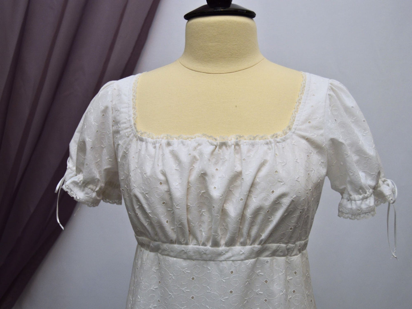 Size S/M: White Regency Gown (1800-1815)