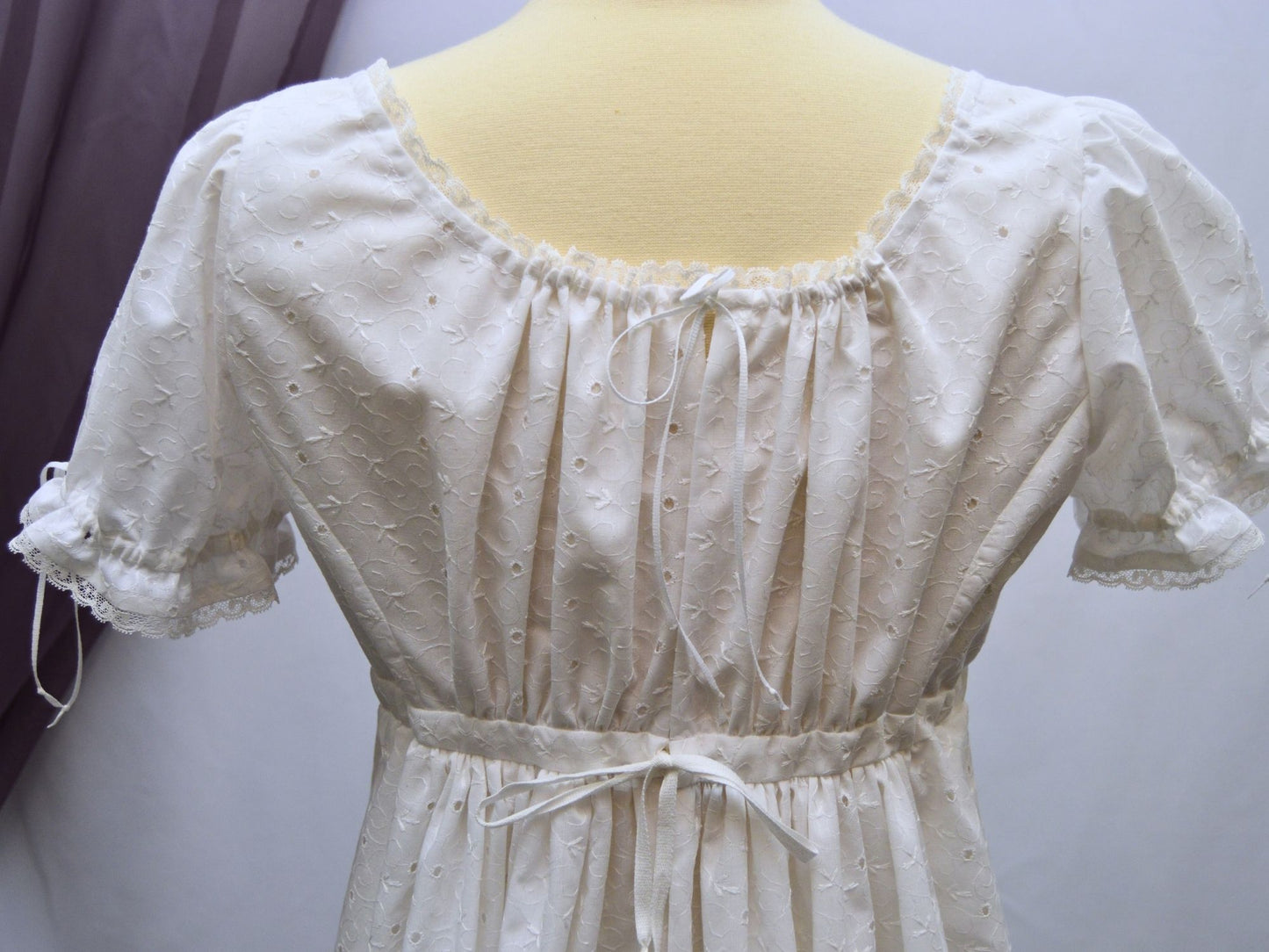 Size S/M: White Regency Gown (1800-1815)